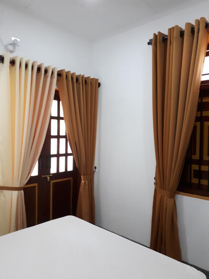 Villa Palm Breeze Polhena Exterior photo