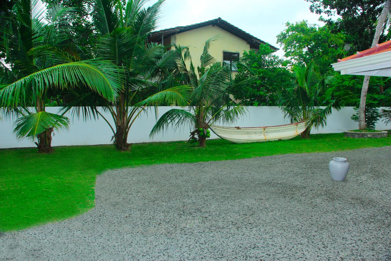 Villa Palm Breeze Polhena Exterior photo
