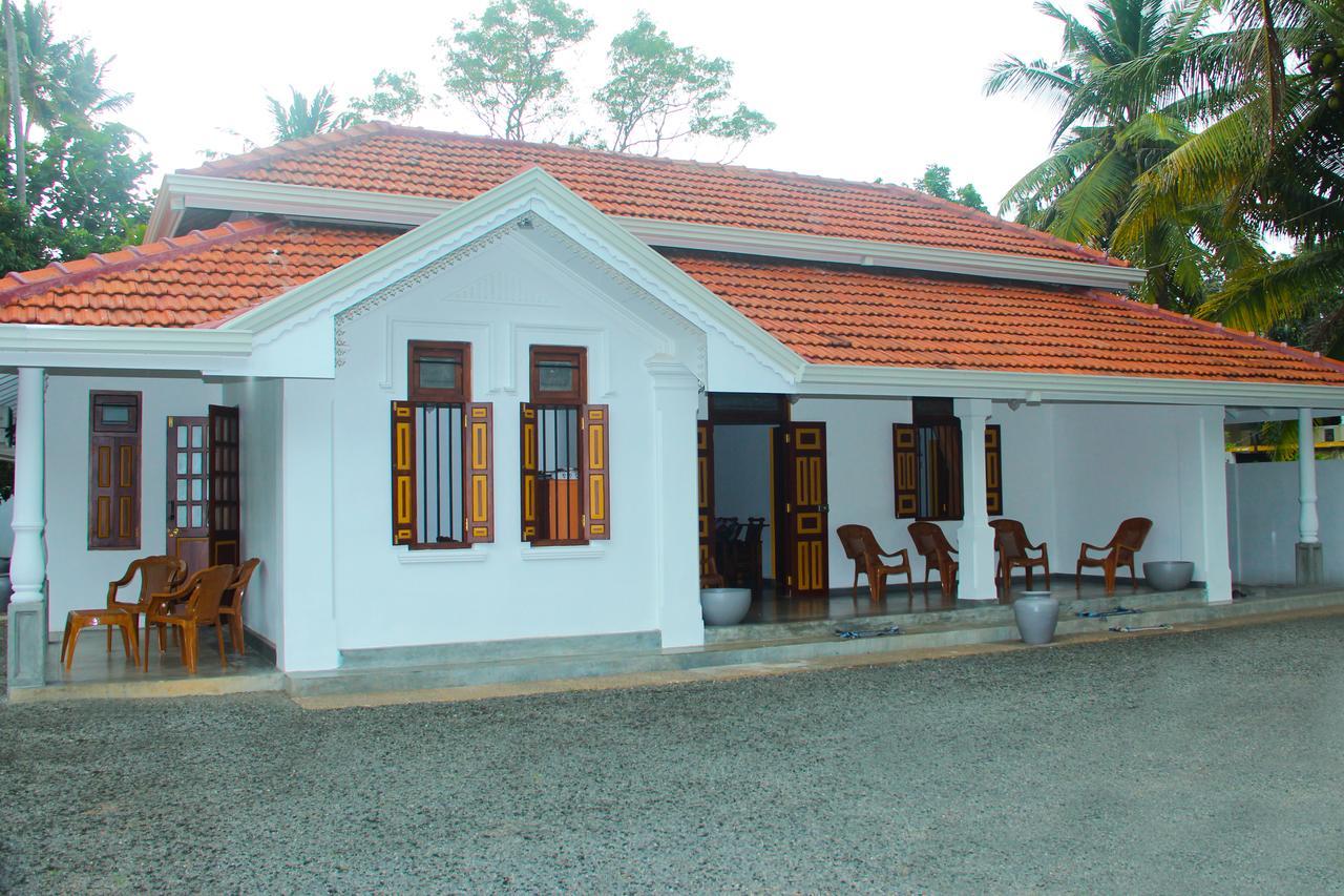 Villa Palm Breeze Polhena Exterior photo