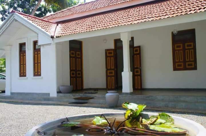 Villa Palm Breeze Polhena Exterior photo